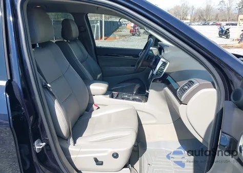 2011 Jeep Grand Cherokee Laredo из США, поврежденный, VIN 1J4RR4GG4BC527798